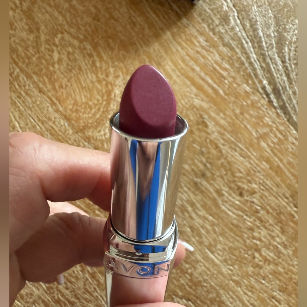 NWT Avon Ultra Color Absolute Lipstick is available in the shade "Pure Orchid".